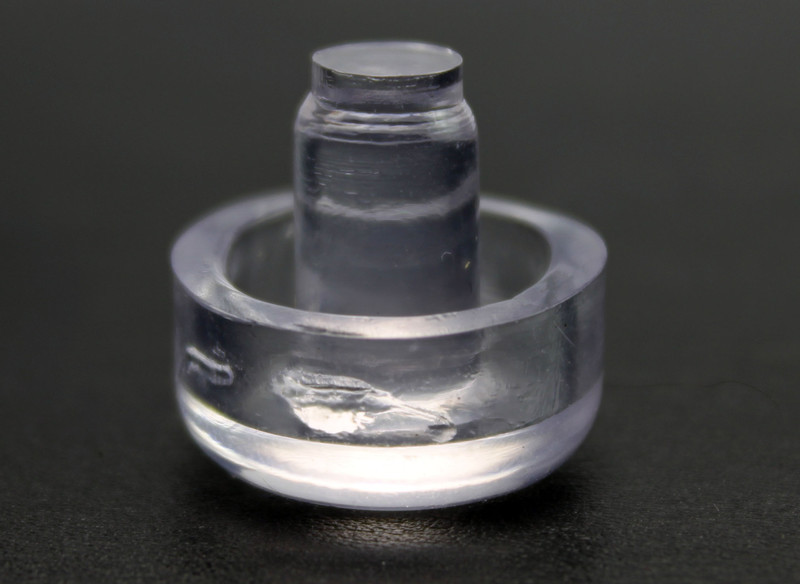 Round Clear Insert Plug - 3/4'' Diameter Top - Fits 5/16'' Hole for Chairs & Furniture